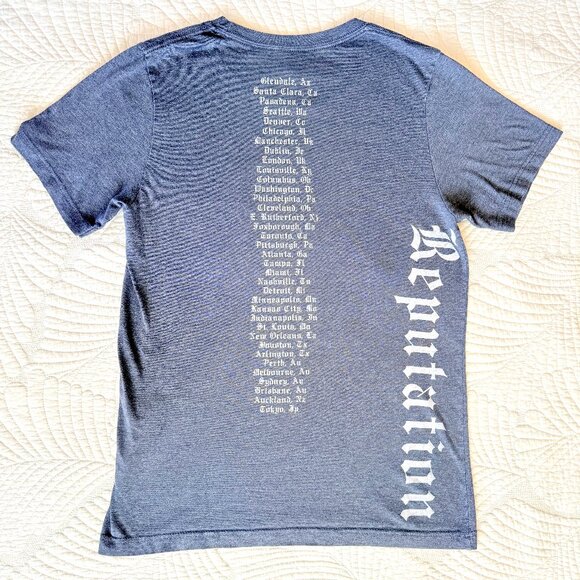 Taylor Swift Reputation Stadium Tour 2018 Graphic Tee Size S - Picture 2 of 11